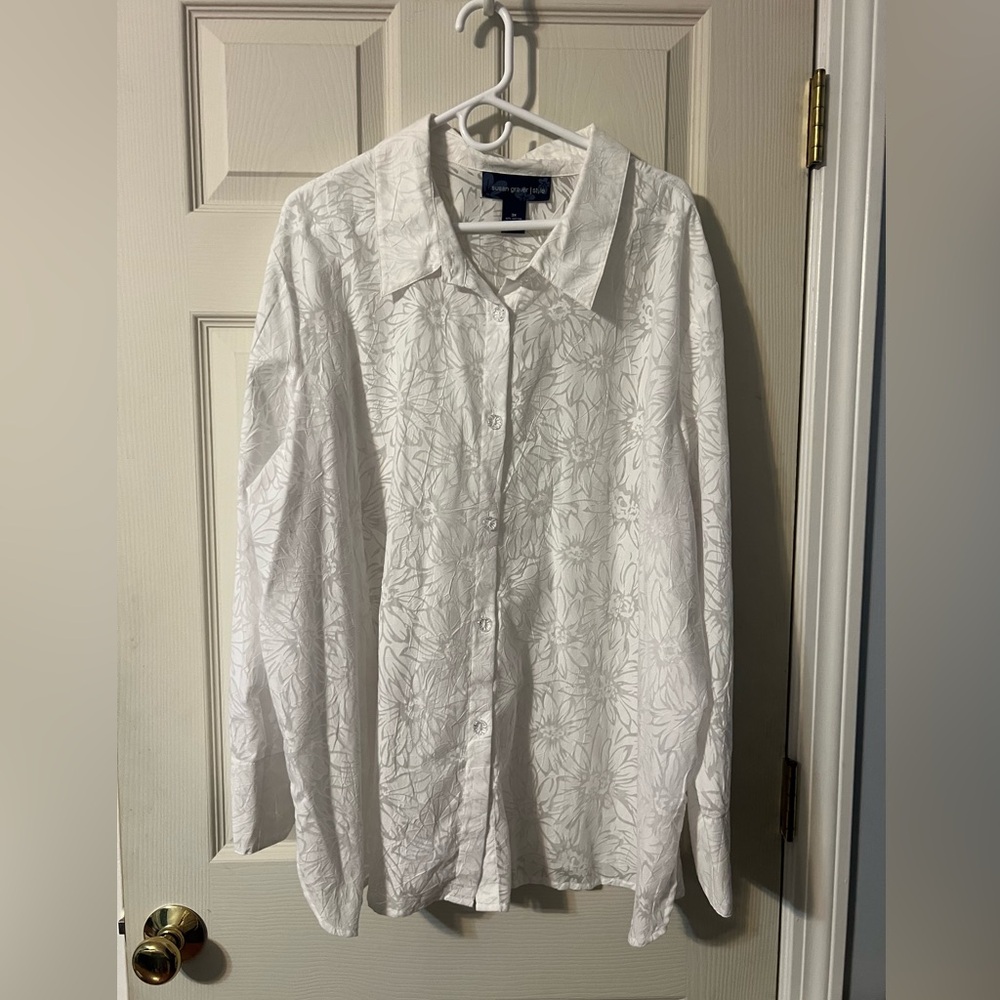 Susan Graver White Floral Women's XXXL Button down long sleeve Shirt